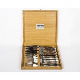 Приборы Goyon-Chazeau 1600223-2 набор 12 предметов Лагьоль, рукоятки из темного рога, в дубовой коробке