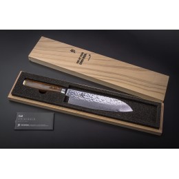 Hож Santoku KAI, Шун Премьер, лезвие 7.0"/ 18 см., pукоятка 12 см.