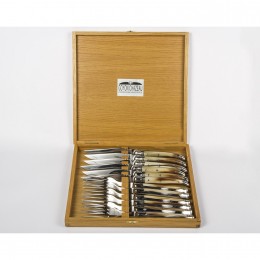 Набор 12 предметов Goyon-Chazeau, Лагьоль Светлый рог, рукоятки из светлого рога, в дубовой коробке, 6 ножей + 6 вилок