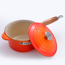 Le Creuset Ковш с крышкой 18 см, эмалированный чугун, цвет: оранжевая лава
