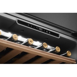 Винный холодильник Smeg CVI121S3