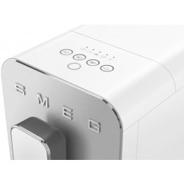 Кофемашина эспрессо Smeg BCC02WHMEU