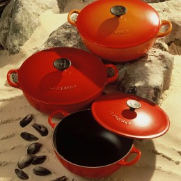 Le Creuset Кастрюля суповая 32см, эмалированный чугун, цвет: вишневый 