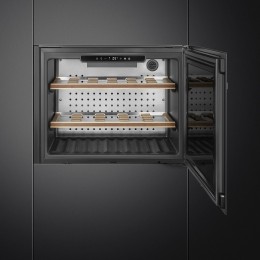 Винный холодильник Smeg CVI121N3