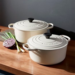 Le Creuset Кастрюля круглая для запекания 26 см, чугун, цвет жемчужный