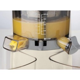 Соковыжималка Smeg SJF01CREU 