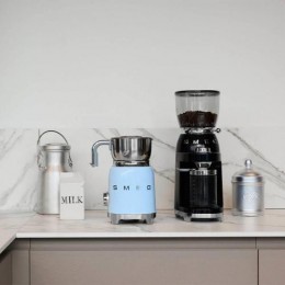 Вспениватель молока Smeg MFF01PBEU