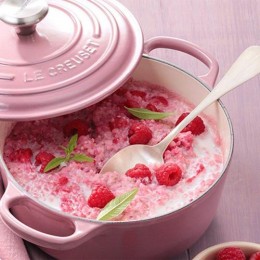 Le Creuset Кастрюля круглая 24 см, чугун, цвет розовый шифон