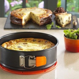 Le Creuset Форма для пирога 24см круглая, алюминий, с антипригарным покрытием, цвет: гранитный 