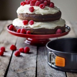 Le Creuset Форма для пирога 24см круглая, алюминий, с антипригарным покрытием, цвет: гранитный 