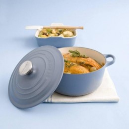 Le Creuset Кастрюля круглая 26 см, эмалированный чугун, цвет бременская лазурь