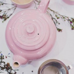 Le Creuset Чайник заварочный с ситечком, розовый шифон 
