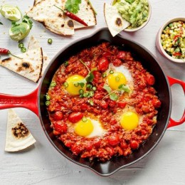 Le Creuset Сковорода 20 см, чугун, цвет: вишневый 