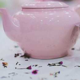 Le Creuset Чайник заварочный с ситечком, розовый шифон 