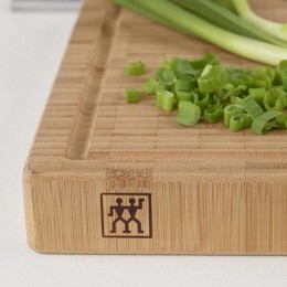 ZWILLING  Доска разделочная из бамбука 42х31 см