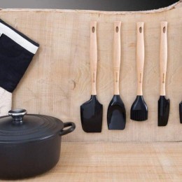 Le Creuset Большая лопатка столовая, силиконовая, Venus, цвет: черный