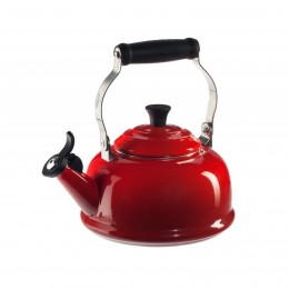 Le Creuset Чайник со свистком 1,7 л, эмалированная сталь, цвет: красный